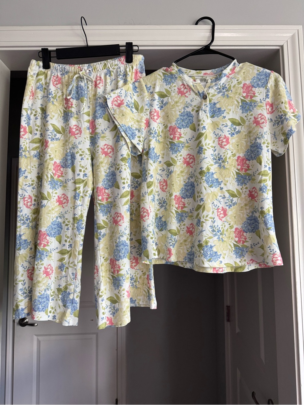 COTN Collection 100% Cropped Peruvian Pima Cotton Floral Pajama Set Small